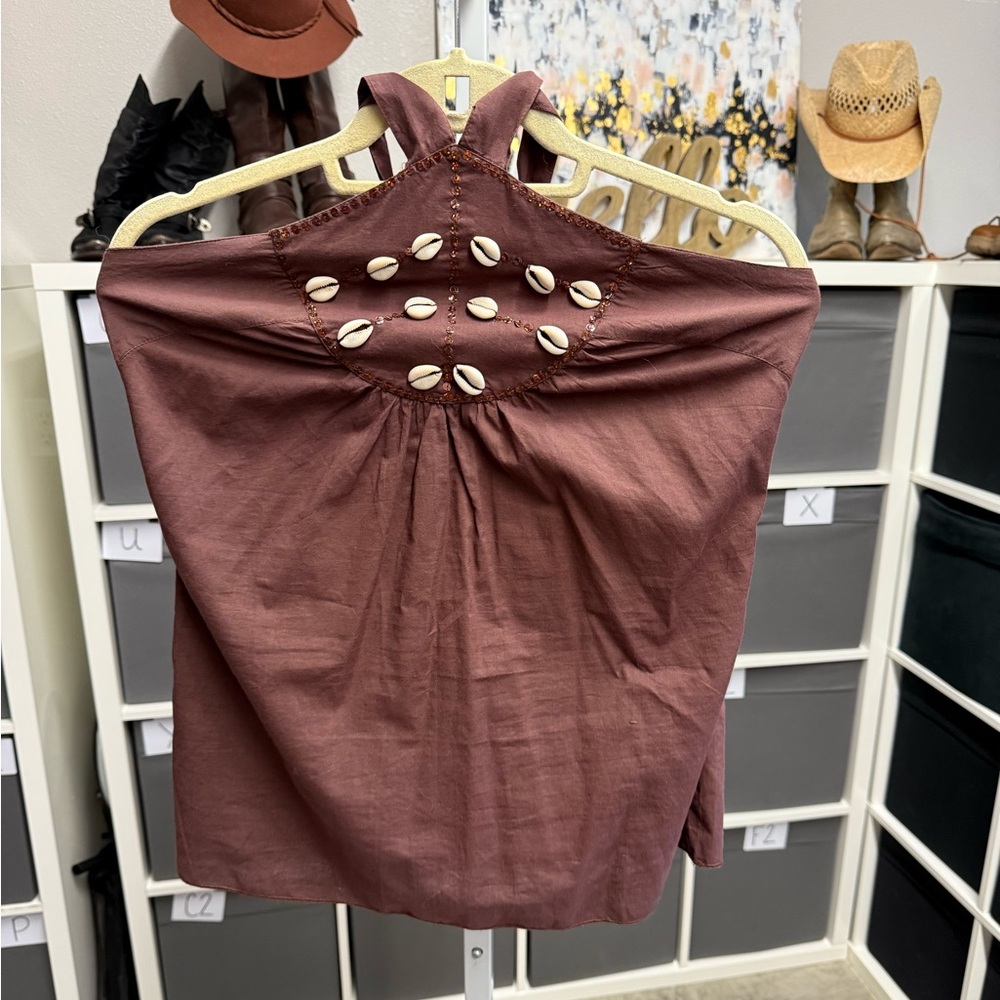 Kiran Exports Y2K Halter Neck Brown Top with Shell Accents - Picture 3 of 8